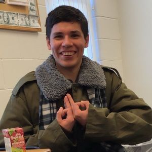 Meet your Posher, Eli